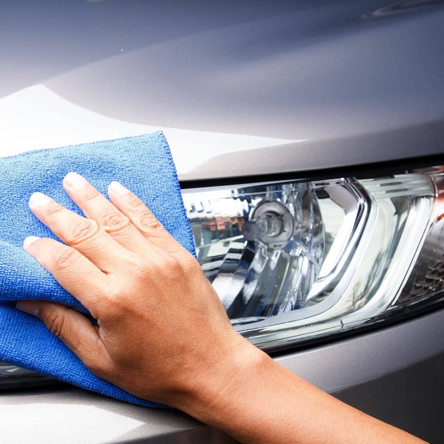 Formula 1 Super Dry Microfiber Drying Towel - Double Thick & Quick Dry - Extra Large - 24" x 24"