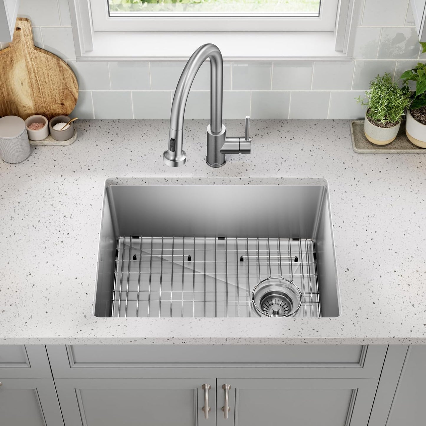 KRAUS Fairlane 25-inch Undermount Single Bowl 18-Gauge Stainless Steel Kitchen Sink, KHU641-25